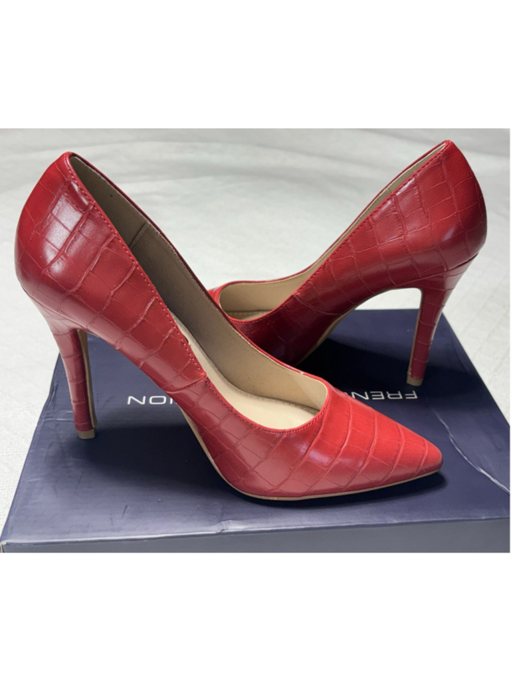 French Connection Red Croc Embossed Stiletto Pumps Size 7 Pointed Toe Heels NWD